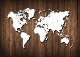 Фотообои 3D карта мира на деревянном фоне
