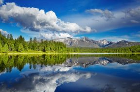 Фреска Зеркальное озеро и горы