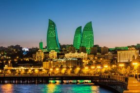 Фреска ночной Баку